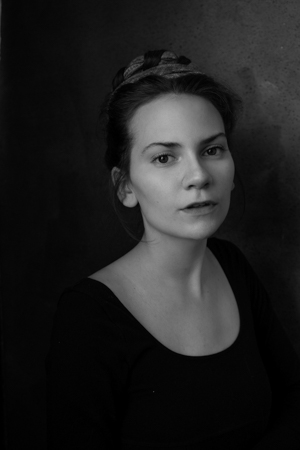 Sarah Elizabeth Headshot